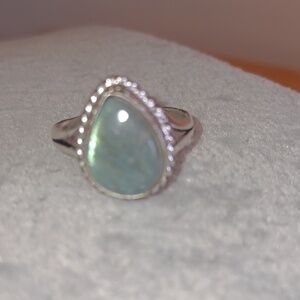 Labradorite Ring Set in Sterling Silver Band 8.5 (56J)